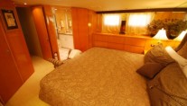SEA DANCER master cabin